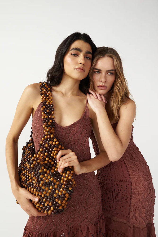 The Shell Handbag In Brown